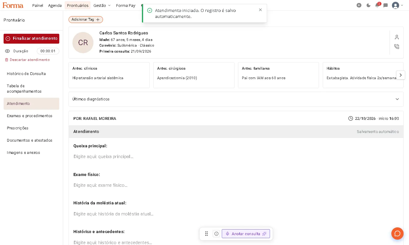 Tela de atendimento do prontuário com queixa principal e exame físico